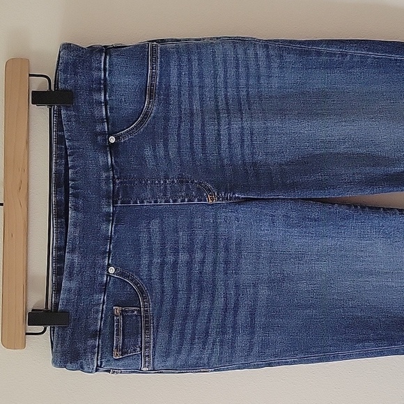 Chico's Pull On Slim Boot Cut Jeans Size 8 - *ALTERED* - Picture 2 of 8